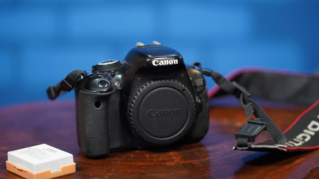 Cannon EOS 600 D 2