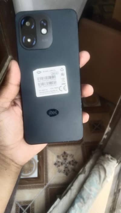 itel A100c 4+4/64 with box warranty. . .