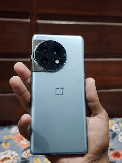 One Plus 11R