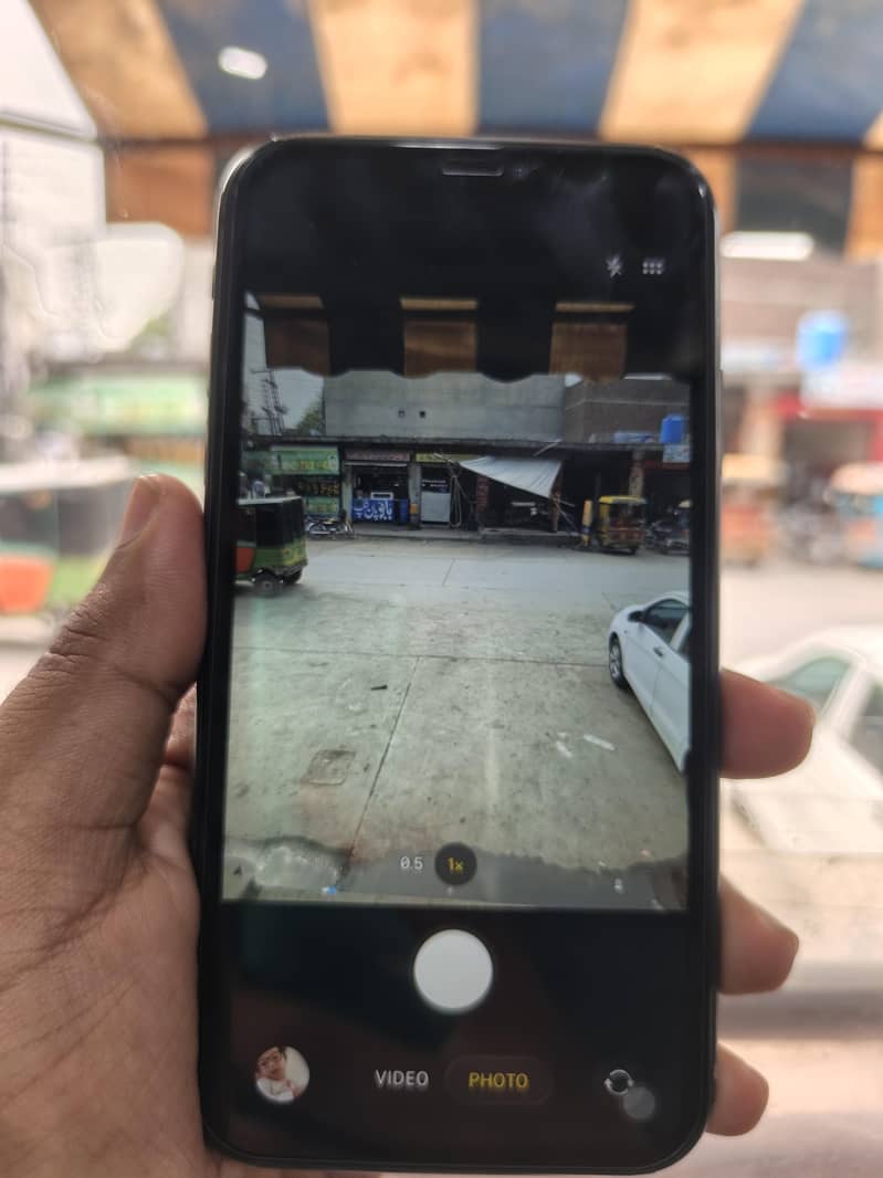 Apple iPhone 11 6