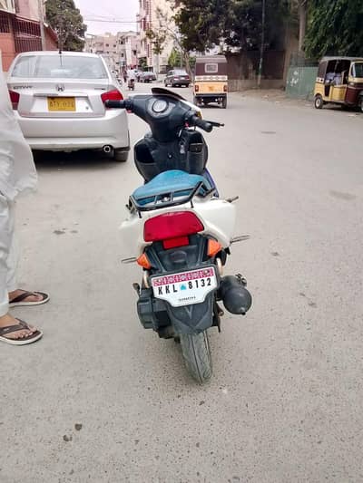 I'm selling my scooty