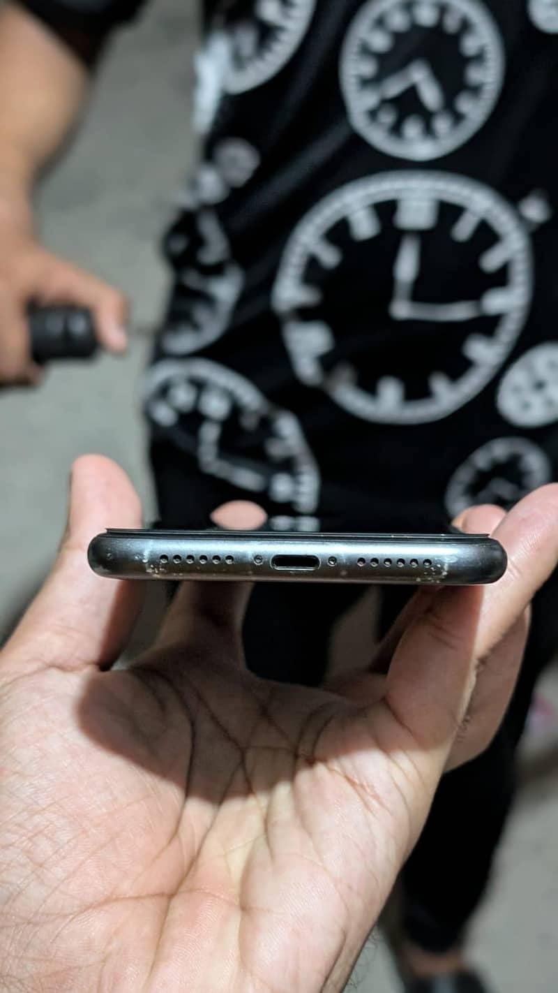 Apple iPhone 11 2
