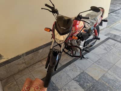 Honda CB 125 model 2025
