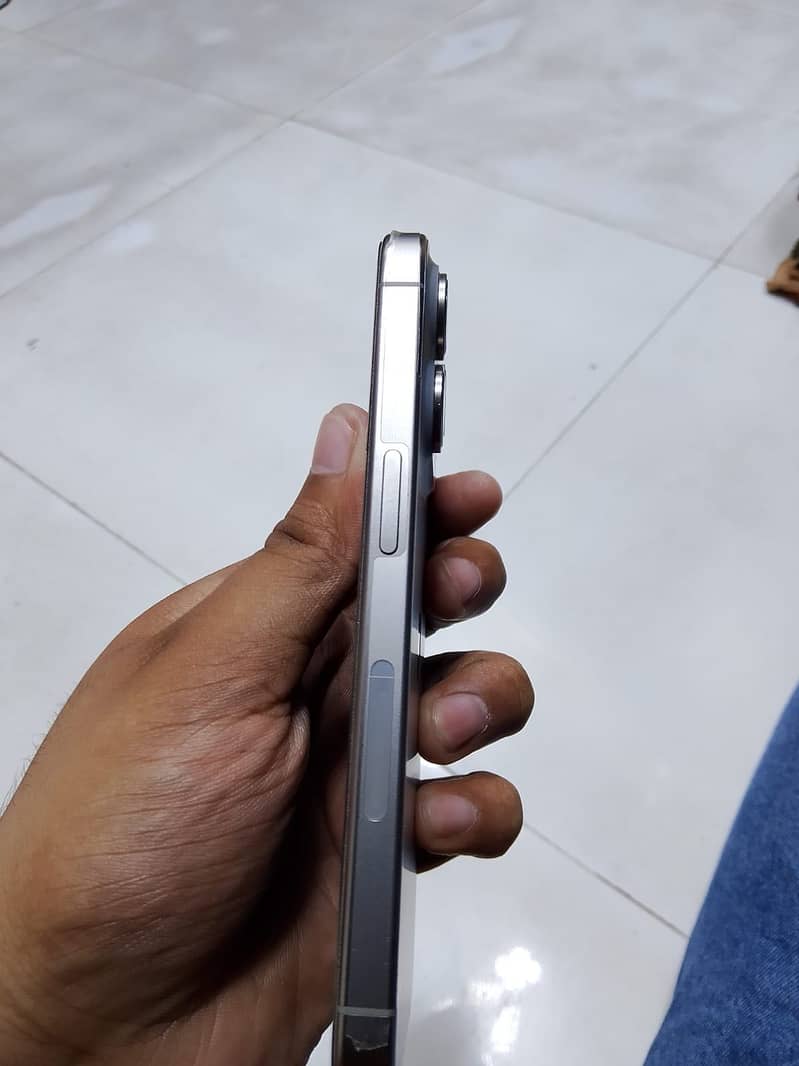 IPhone 15 Pro 2