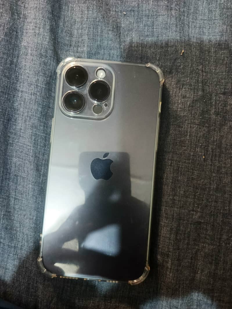 Apple iPhone 14 Pro Max 0