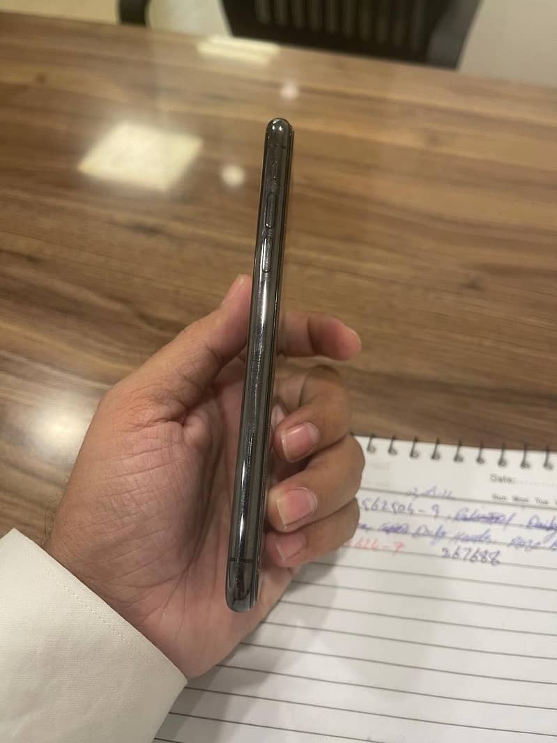 Apple iPhone X 1