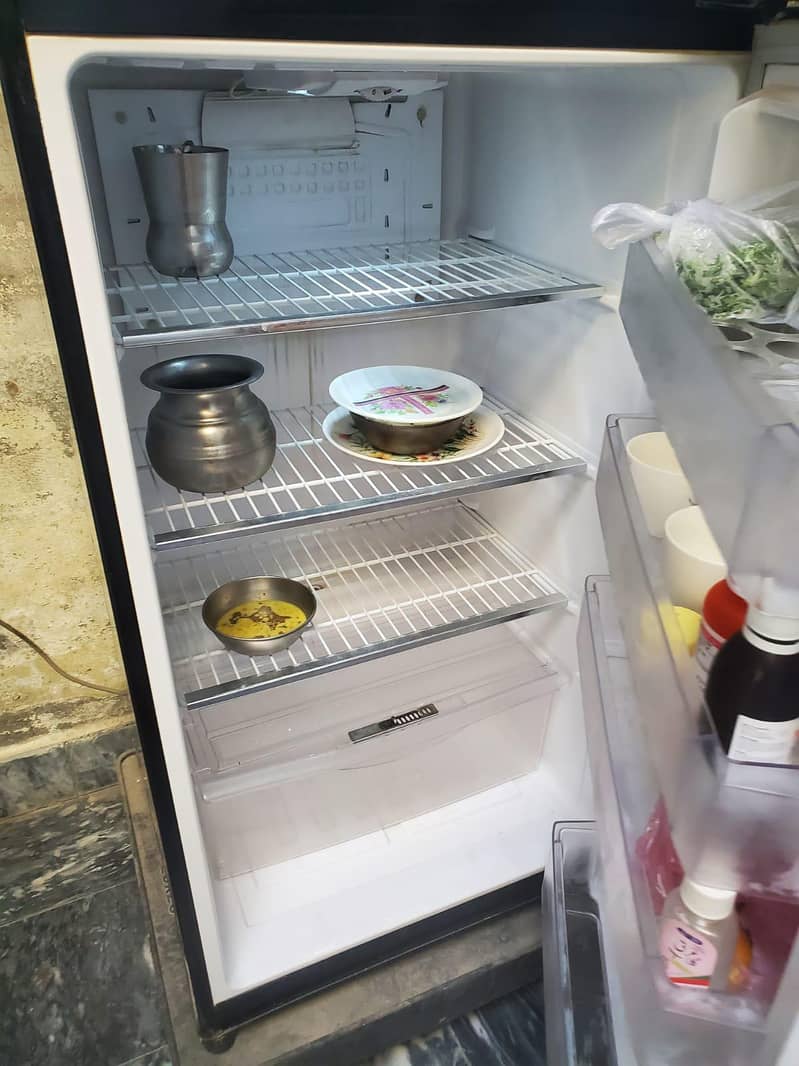 fridge 0