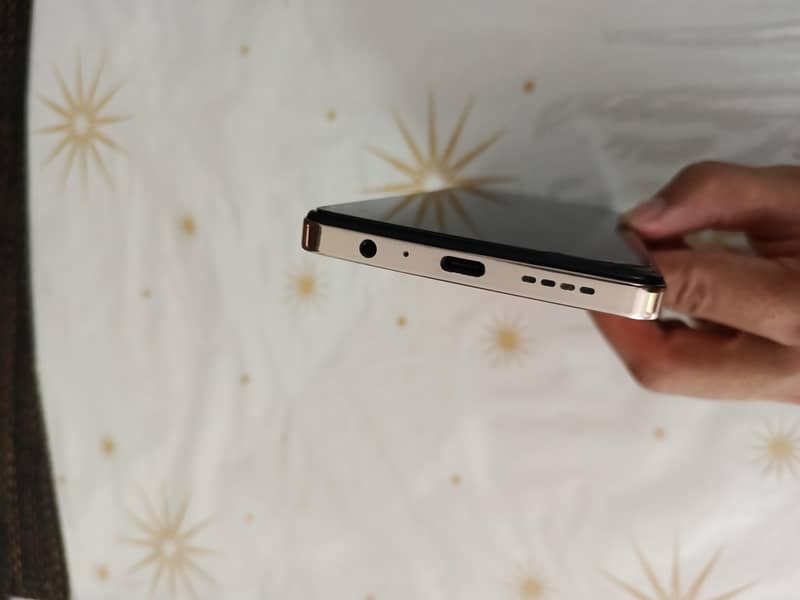 Infinix Note 30 11