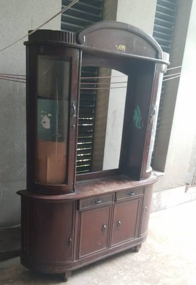 Showcase and dressing for sale