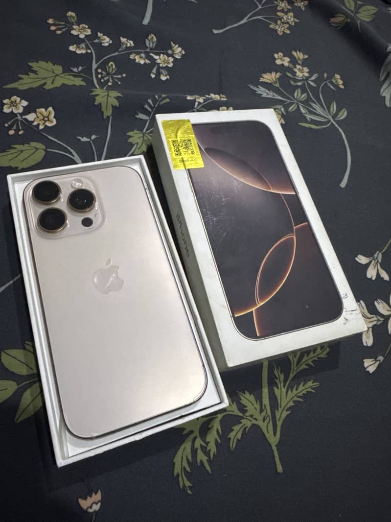 Apple iPhone 16 Pro 0