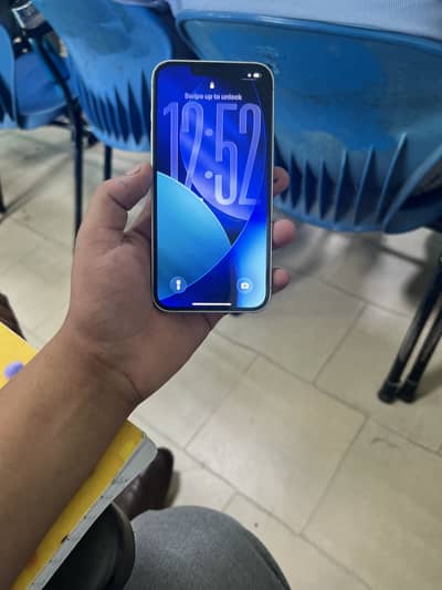 Apple iPhone 16e