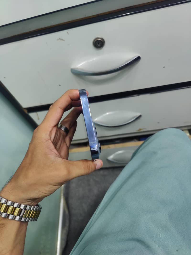 Apple iPhone 13 Pro Max 5