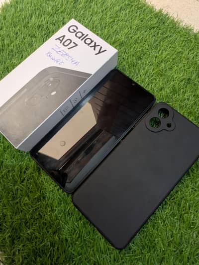 Samsung Mobile A07 with box