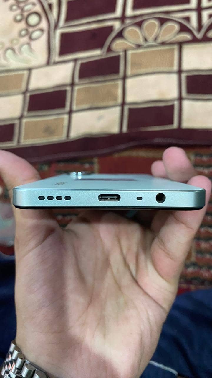 Realme Note 60x 4