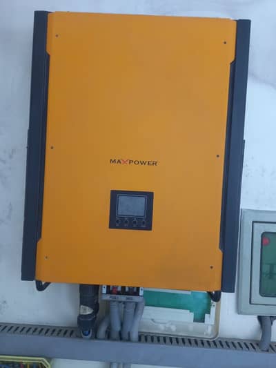 10 kva hybrid inverter in perfect condition available for sale