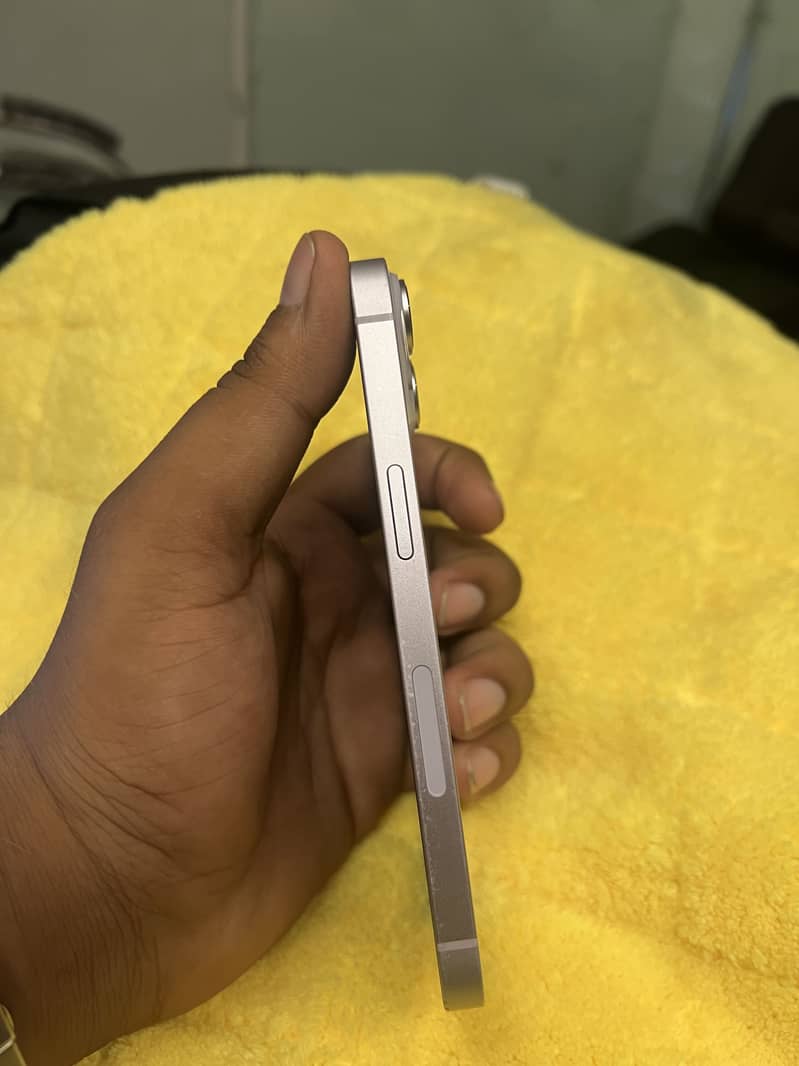 Apple iPhone 14 2