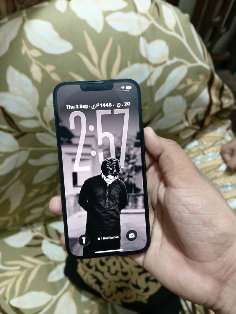 Apple iPhone 13 3
