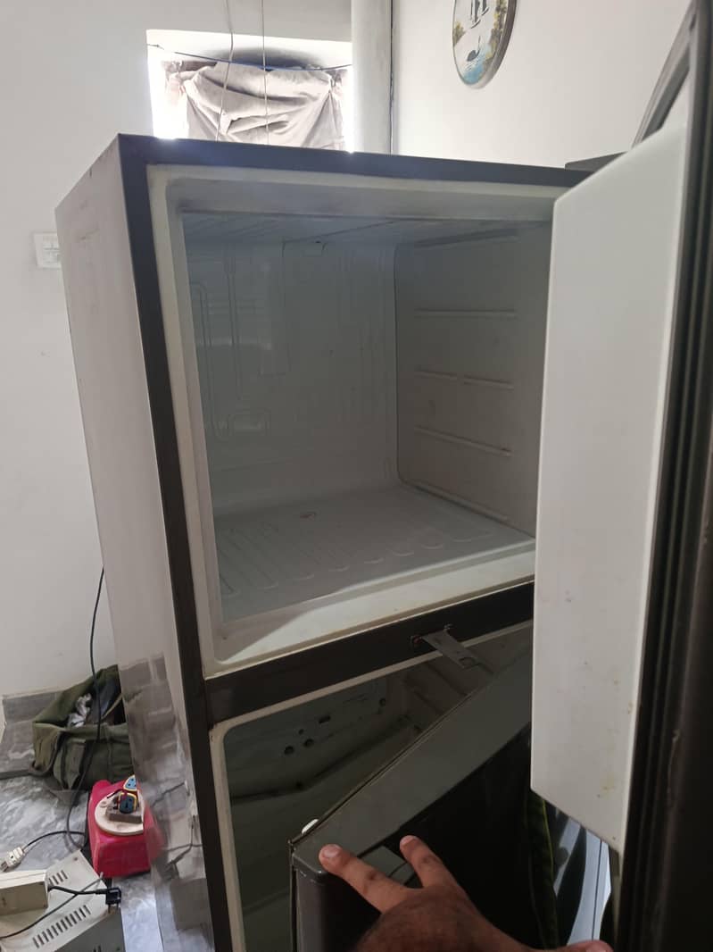 Dawlance Refrigrator 1