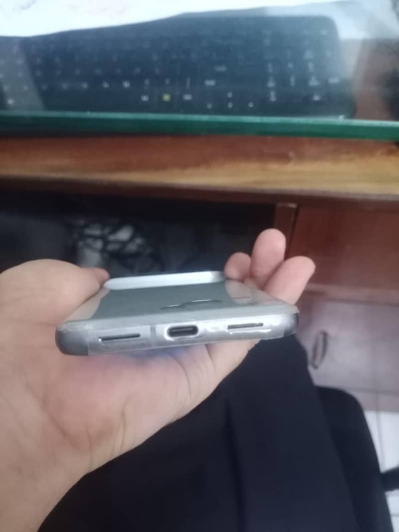 Google Pixel 8 1
