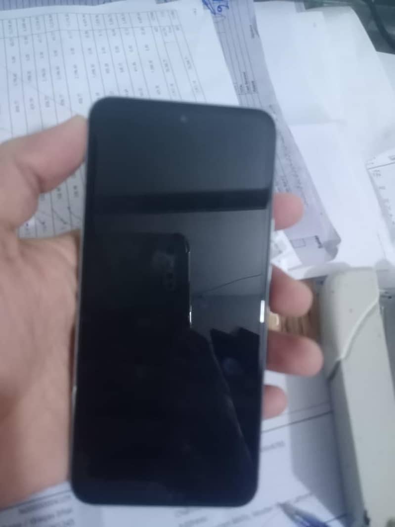 Google Pixel 8 4