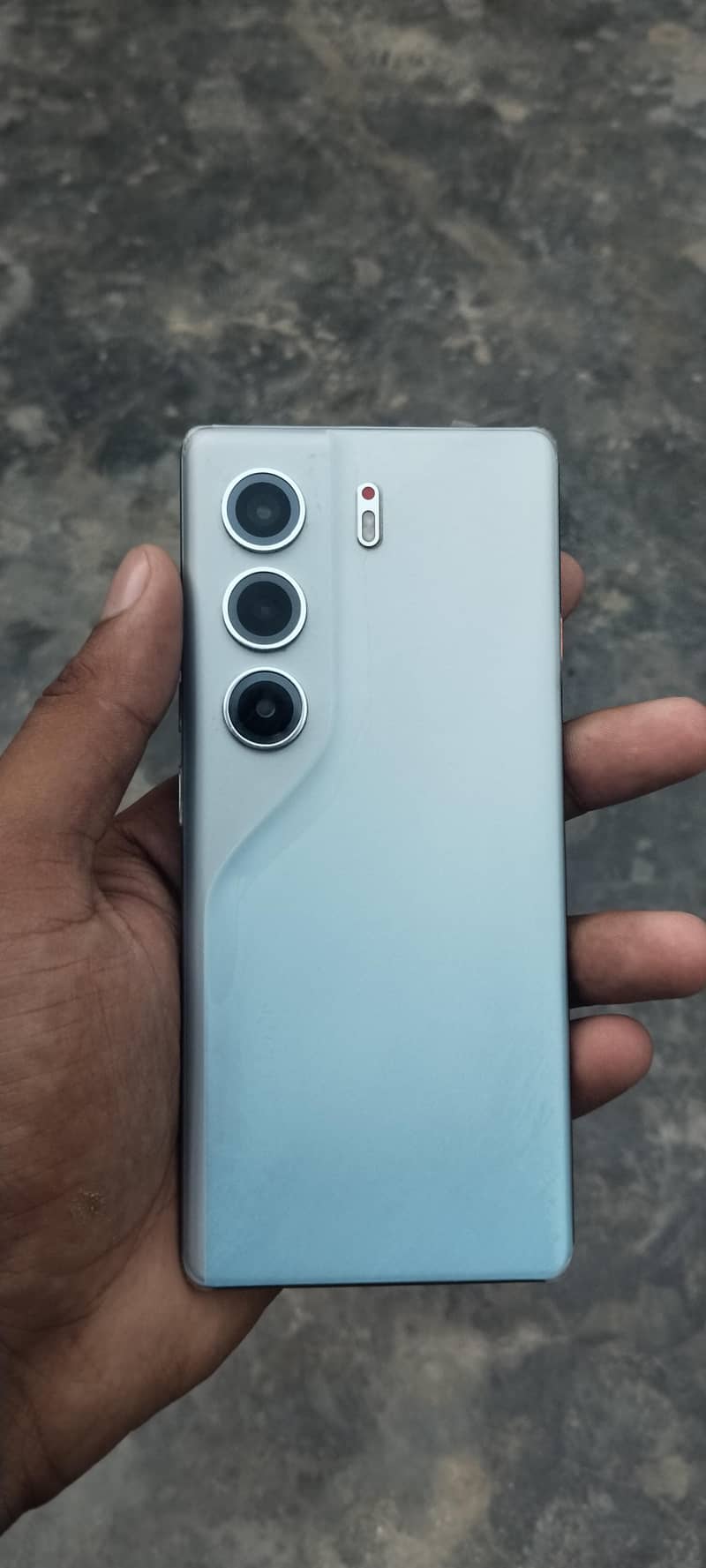 Tecno COMON 40 PRO 1