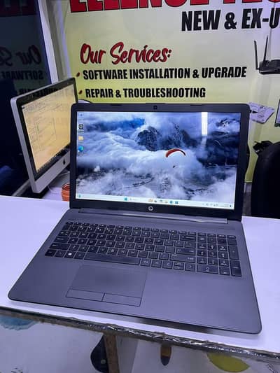 Last Unit Offer Core i5-10th Generation HP Laptop