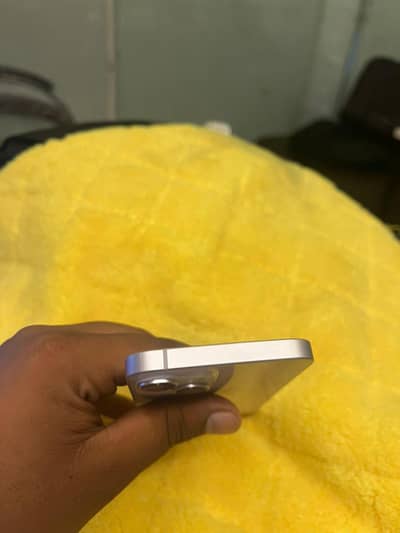 Apple iPhone 14 128gb condition 9.5/10