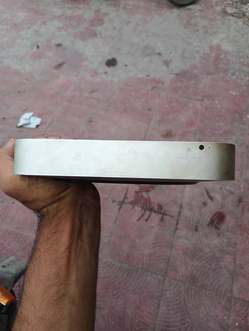 Mac Mini 5.1 - 10/10 Condition 3