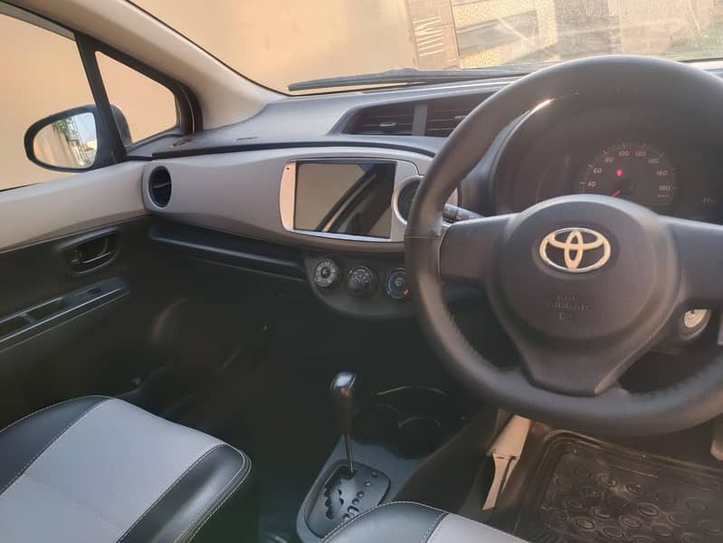 vitz 2011 model 2