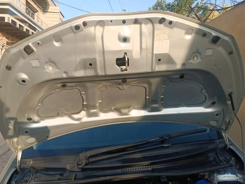 vitz 2011 model 6