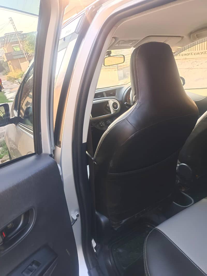 vitz 2011 model 13