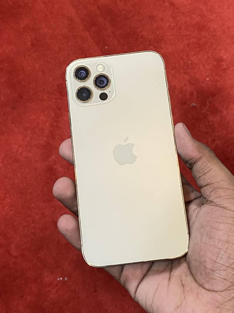 Apple iPhone 12 Pro 3