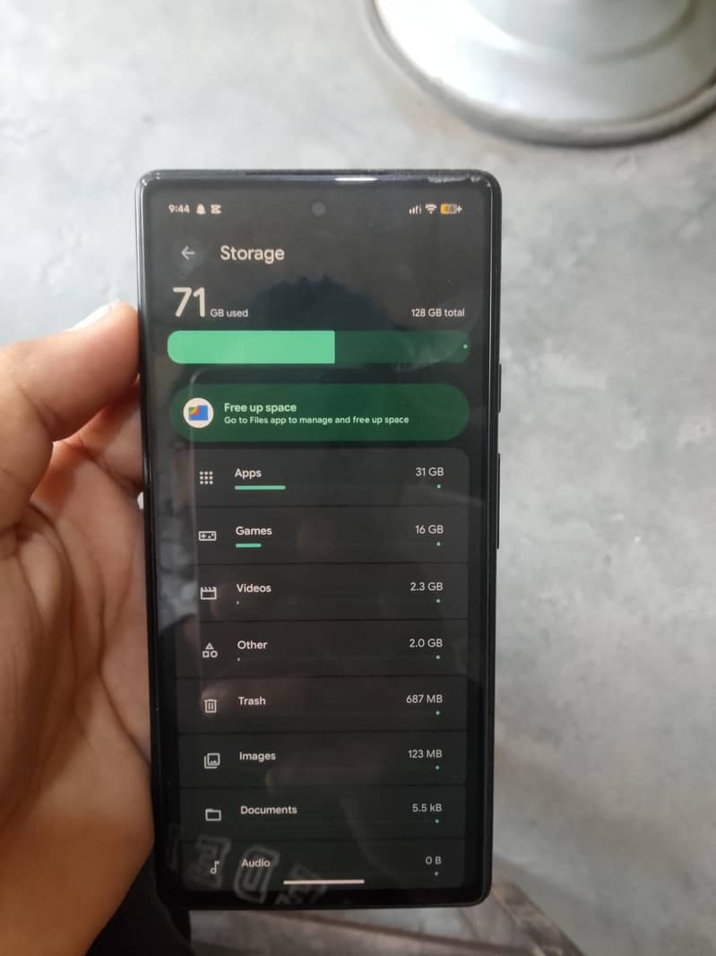 Google Pixel 6a 5