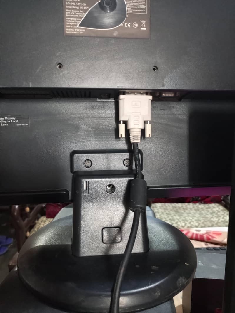 Computer LCD 22" Half Display Working 2