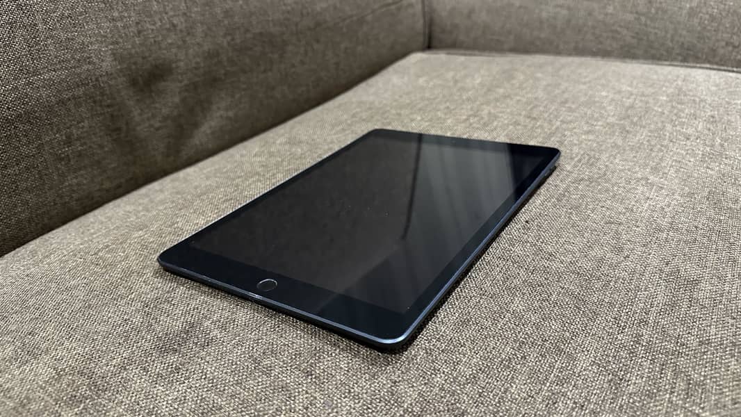 iPad 7 lush condition 2