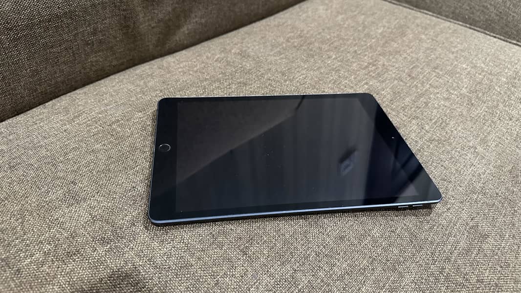 iPad 7 lush condition 3