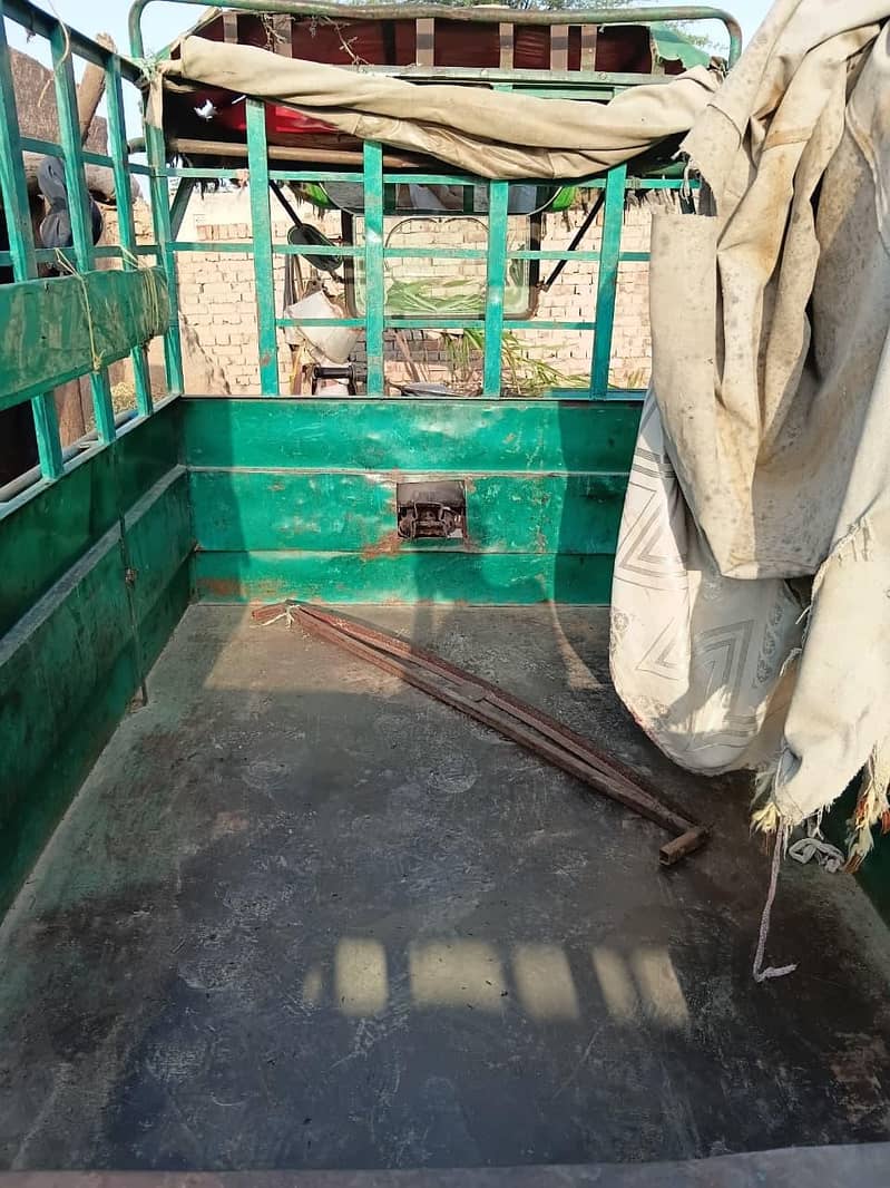 Chingchi loaded Rickshaw. 3