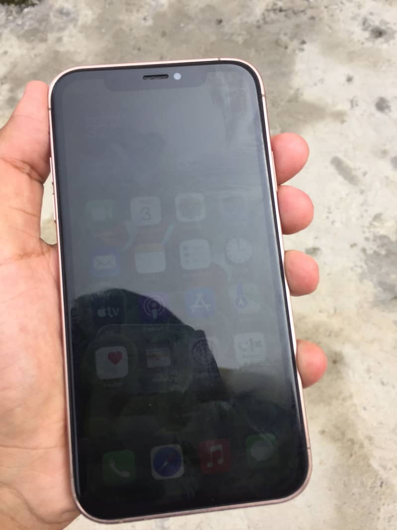 Apple iPhone XR 0