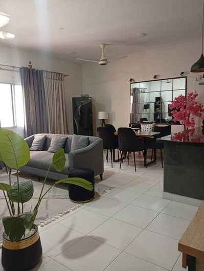 2+3 Bed DD Bungalow For Sale | Khayaban Saadi | 10 Years Old
