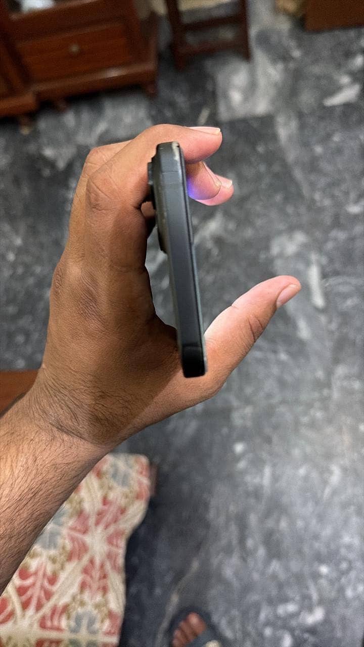 Apple iPhone 15 plus 1