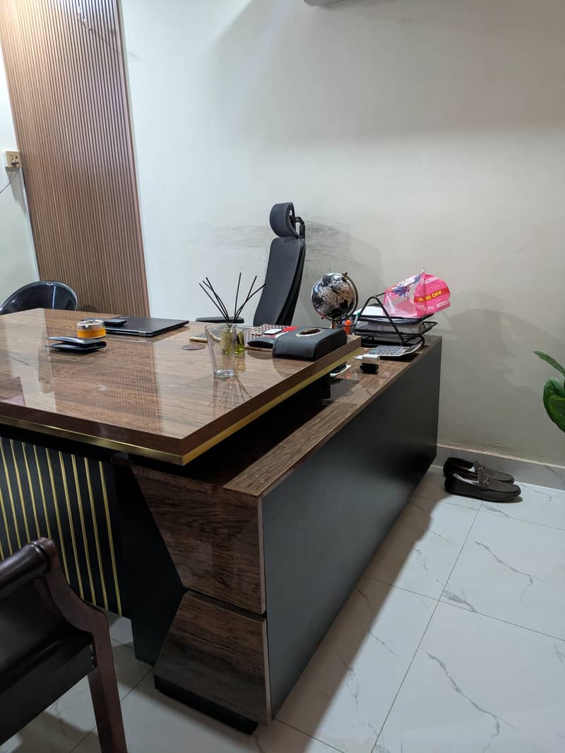 modern executive table 2