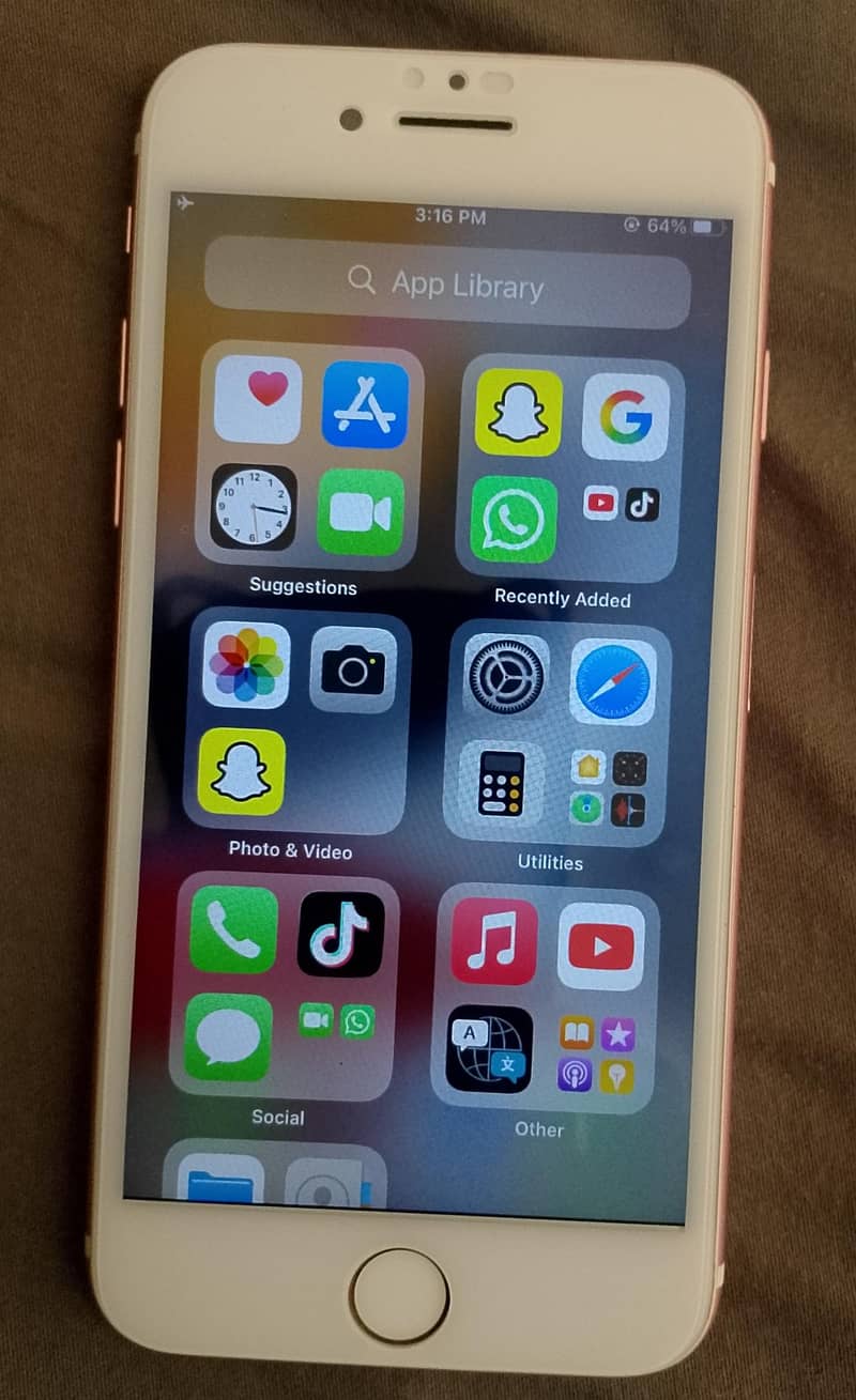 Apple iPhone 7 1
