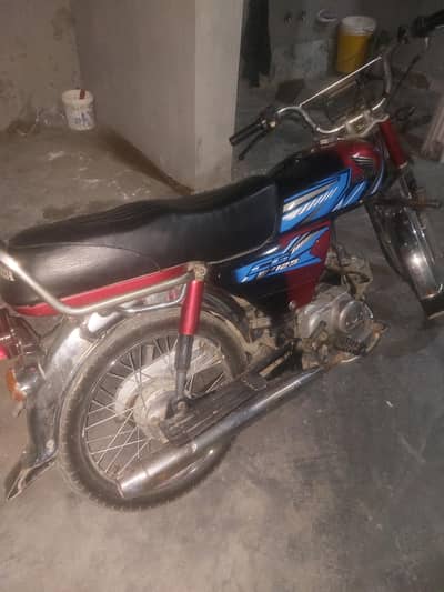 Honda CD 70 Engine mai thora kam hy