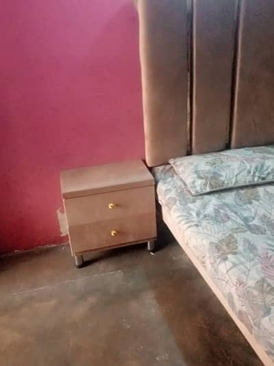 King size bed