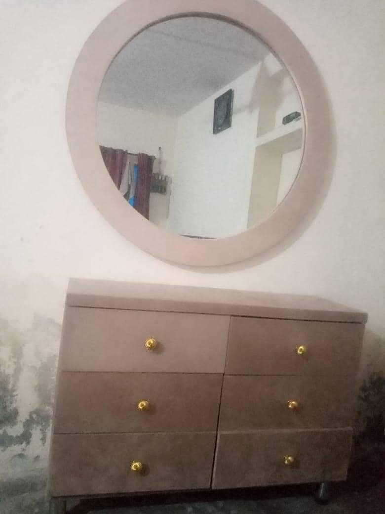 King size bed 8