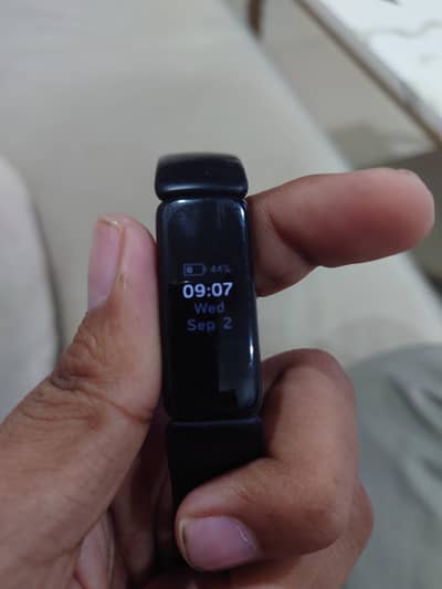Used Fitbit Inspire 2 – Fitness & Health Tracker 10 days battery