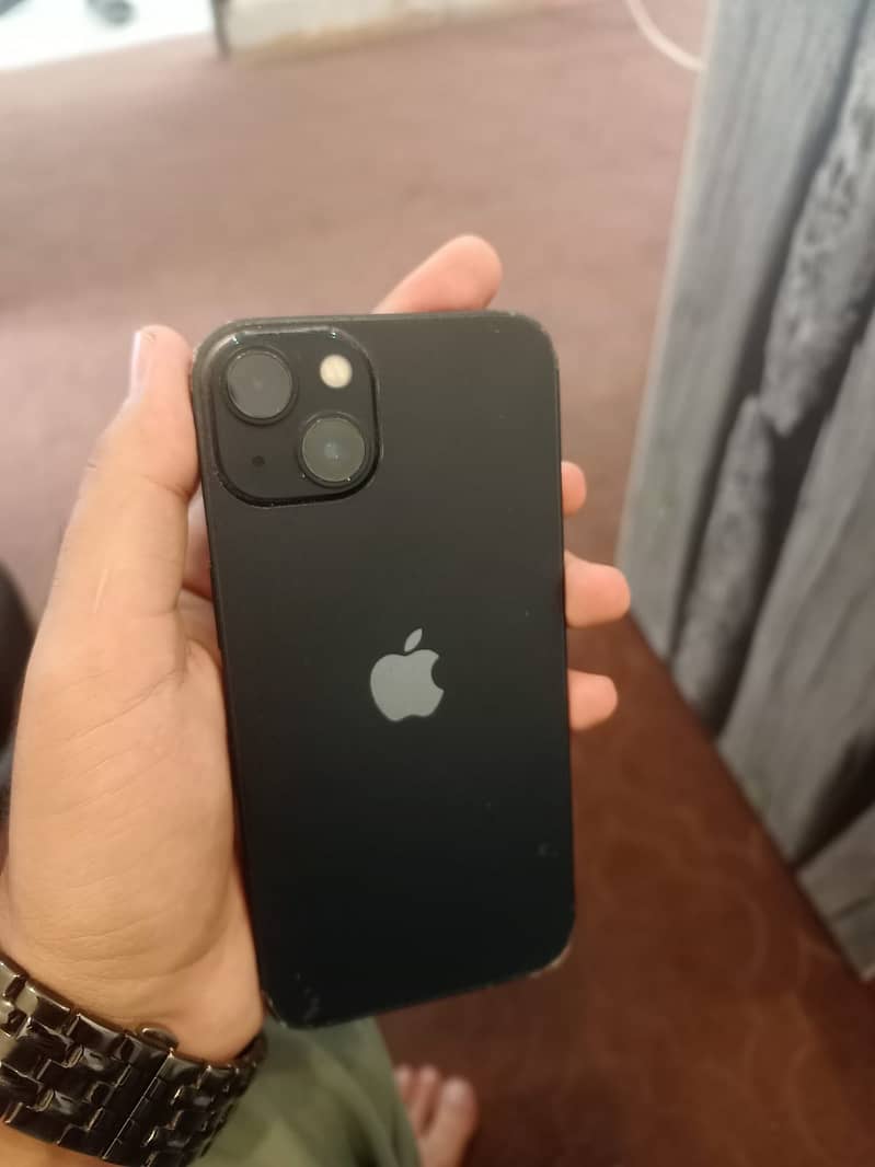 Apple iPhone 13 1