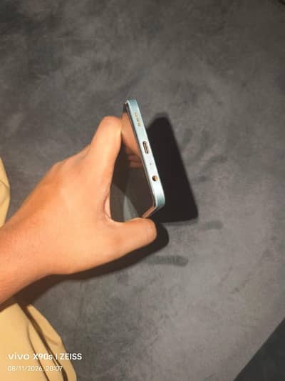 OPPO F21 Pro
