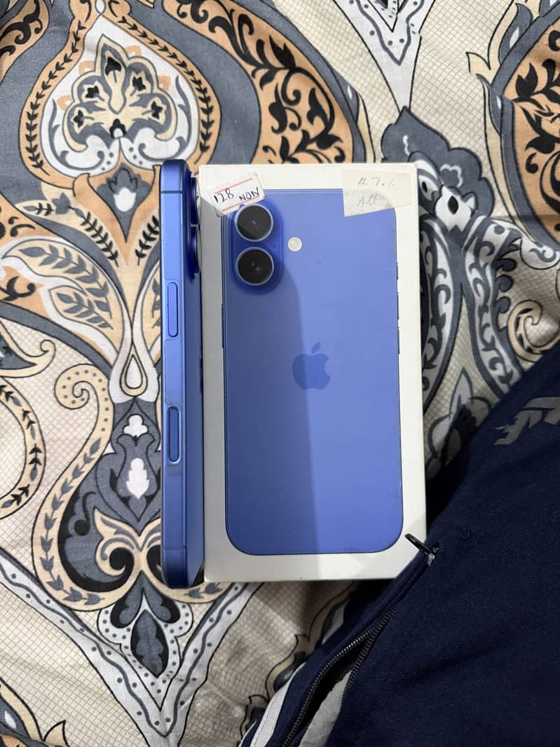 Apple iPhone 16 1
