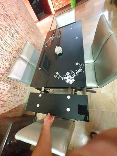 Imported Dining Table - 6 seaters